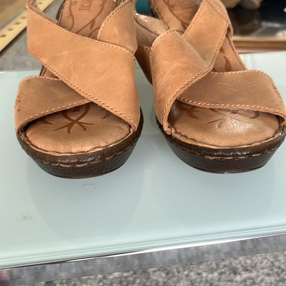 Born Women's Tan Leather Sandals size 8 - Picture 14 of 14